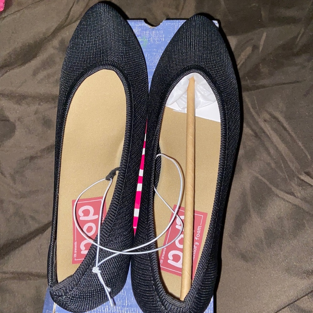 7.5 Black Pop Kovari Flats